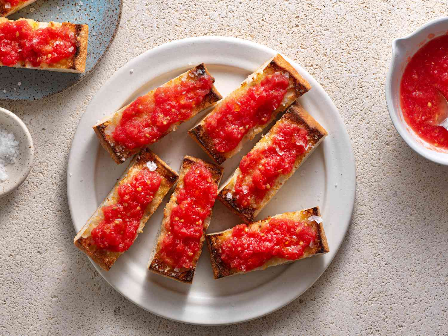 Toasts aux tomates et à l’ail (Pan con tomate)